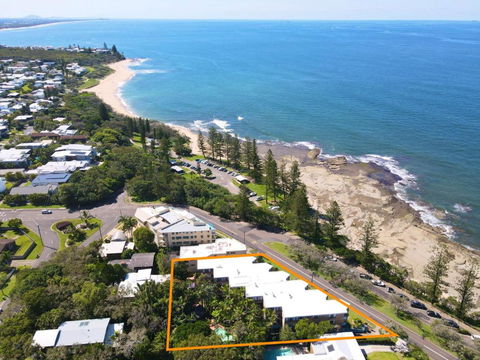 Seapoint Unit 14 32 Victoria Tce Kings Beach - VIC Tourism 1