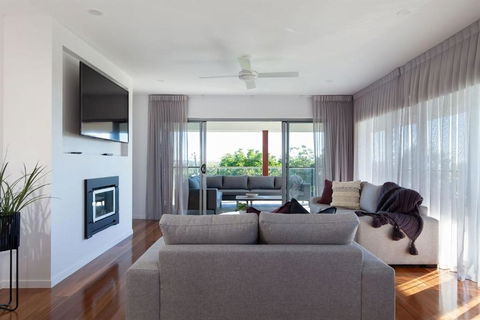 SeaRenity Coolum Beach - VIC Tourism 3