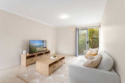 Self-contained Unit In Scarborough - VIC Tourism 3