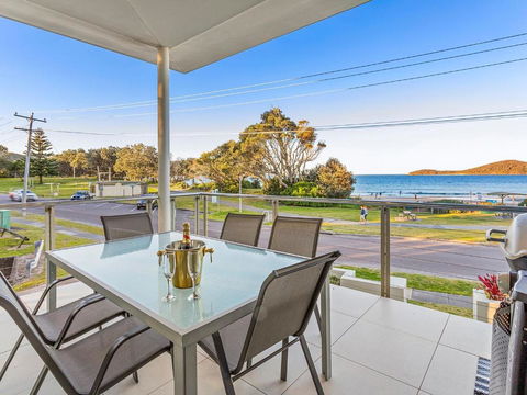 Serenity At Fingal Bay 1 - VIC Tourism 0
