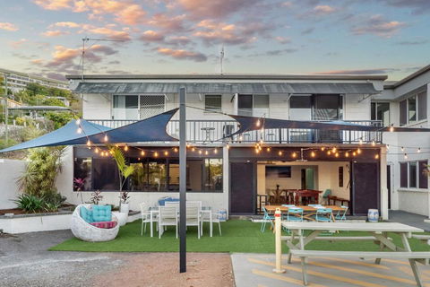 Seaside Lodge Hostel Townsville- Right Next To Coles, 2 Mins Walk To Strand & CBD - VIC Tourism 1