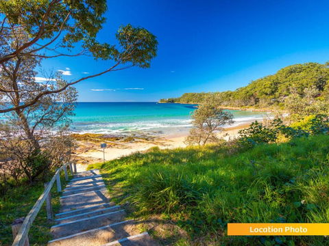 Seascape Macleay Street - VIC Tourism 0