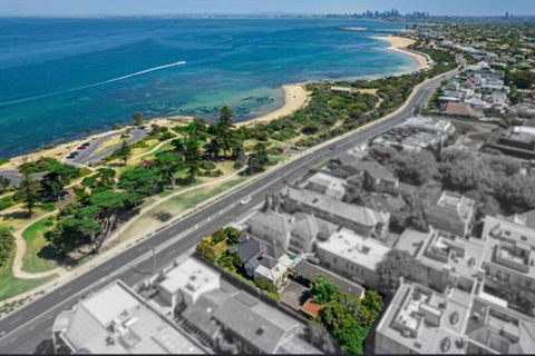 Seaside & Parkside Family Accomodation - VIC Tourism 3