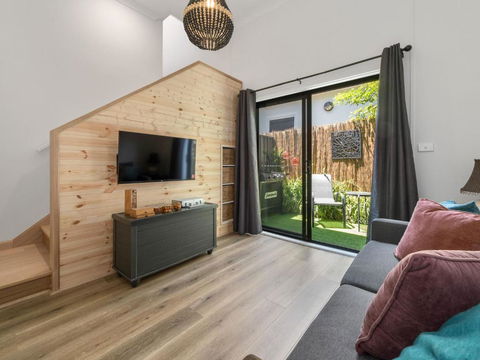 Seaside Escape - VIC Tourism 1