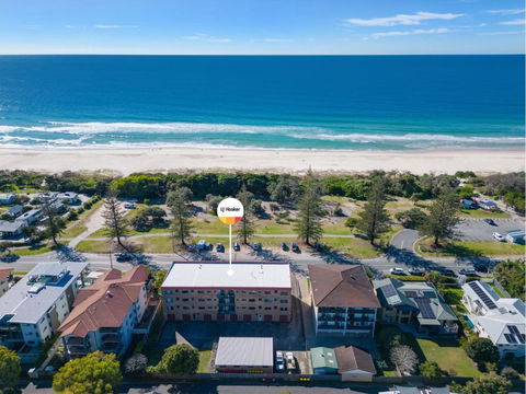 Seaside Getaway On Kingscliff Beach - VIC Tourism 1