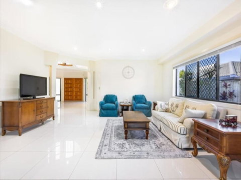 Seaside Modern And Luxurious Mansion With Pool - VIC Tourism 0