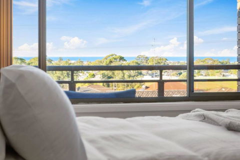 Seaview Escape - Beach Family Getaway With Games - VIC Tourism 2