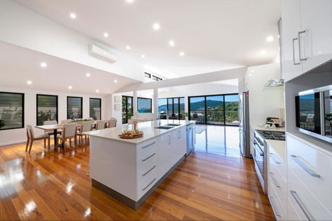 Seaview On Airlie - VIC Tourism 3