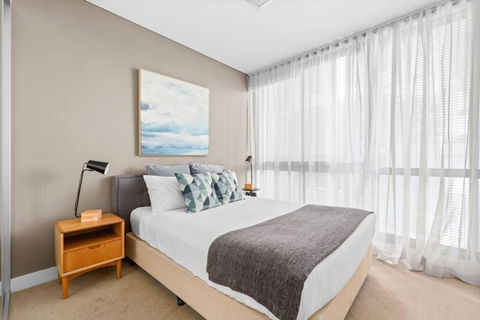 Secluded Surry Hills Escape With Private Balcony - VIC Tourism 3