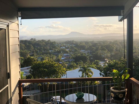 Self Contained Apartment, Queen Bed, Own Deck & Great Views - VIC Tourism 0