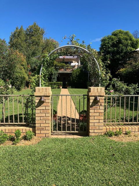 Selina St BnB - VIC Tourism 1