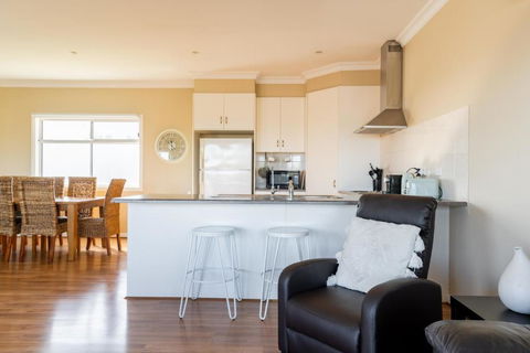 Sellicks Beach By Host Solutions - VIC Tourism 2