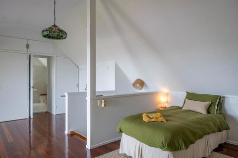 Serenity - Gold Coast Hinterland Getaway For A Couple, Family Or Group - VIC Tourism 3