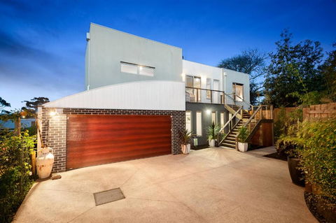 Serenity Guest House - VIC Tourism 0