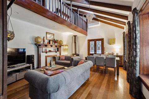 Serenity House Pemberton - VIC Tourism 3