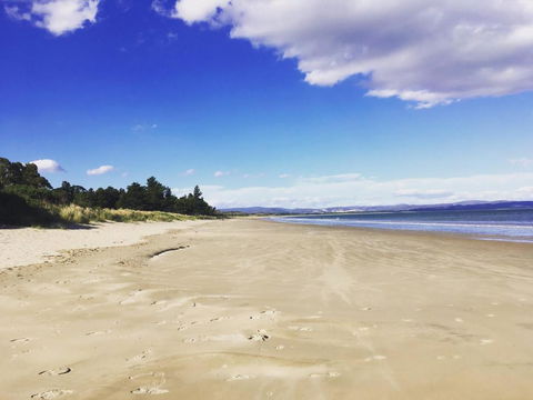 Seven Mile Beach House - 5 Minutes To The Airport - VIC Tourism 1