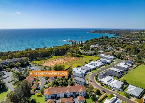 Shearwater Place - VIC Tourism 0
