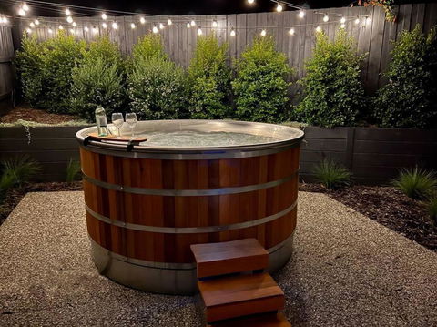 Shelby Beachhouse - Scandi Hot Tub & McCrae Views - VIC Tourism 0