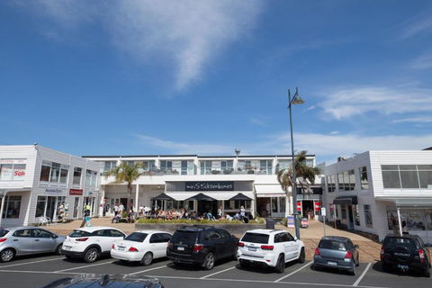 Shells Apartments - VIC Tourism 0