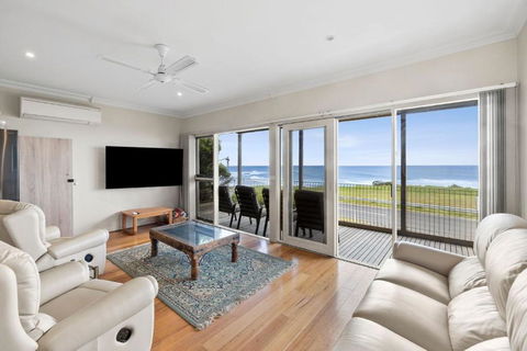 Shelly Beach House - VIC Tourism 0