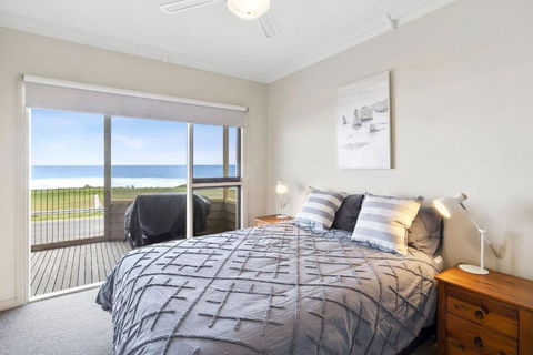 Shelly Beach House - VIC Tourism 3