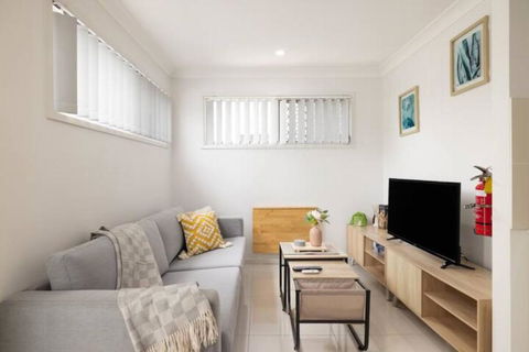 Smart Suites Self Check-in Apartments - S Freney - VIC Tourism 2