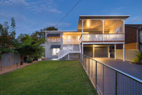 Shoaly House - A Spacious Oasis - VIC Tourism 1