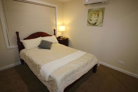 Silver House - Melbourne Airport Accommodation - VIC Tourism 2