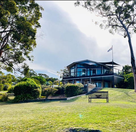 SilverWaters Waterfront Accommodation - VIC Tourism 1