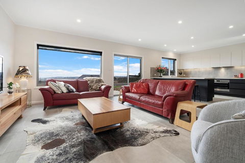 Silverdown Luxury King Rooms OR Apartment - VIC Tourism 0