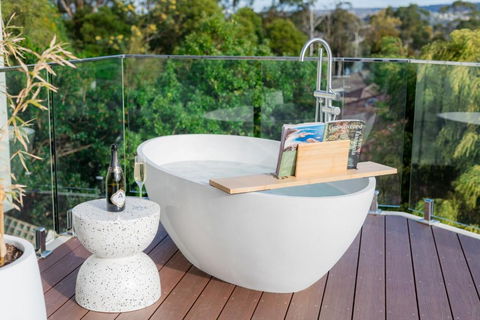 Simply Stunning Holiday Views! - VIC Tourism 0