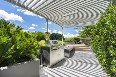 Sky High Views In The Heart Of Canberra - VIC Tourism 3