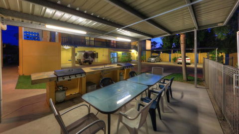 Sky View Units Bowen - VIC Tourism 0