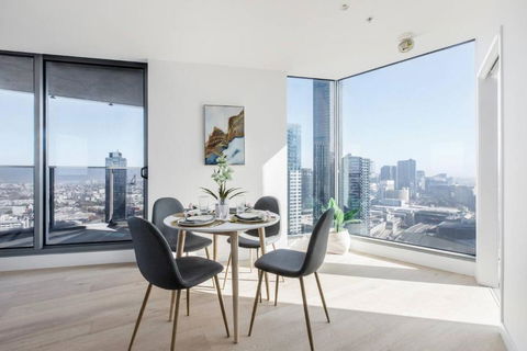 Skyscape Flair - Resort-style Living In The City - VIC Tourism 3