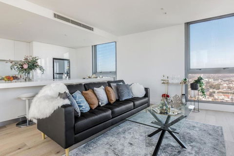 Skyscape Flair - Resort-style Living In The City - VIC Tourism 0