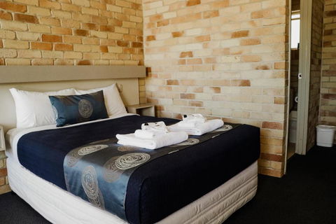 The Australian Hotel St George - VIC Tourism 1
