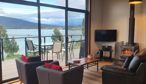 The Beach House- Private Jacuzzi And Wood Fire! - VIC Tourism 2