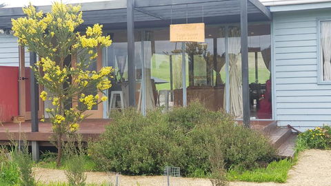 The Harvest, Ese Vineyard Cottage - VIC Tourism 0