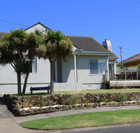 BEACHPOINT COTTAGE - VIC Tourism