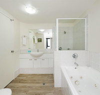 Beachside Neptune Resort Apt Upgraded - VIC Tourism