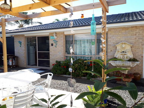Beachwalk Suite - VIC Tourism 0