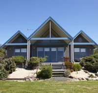 Bear Gully Coastal Cottages - VIC Tourism