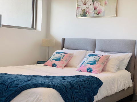 Beautiful Home Close To Shopping Mall And Train Hornsby - VIC Tourism 0