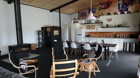 Bed In A Shed Tasmania - VIC Tourism 1