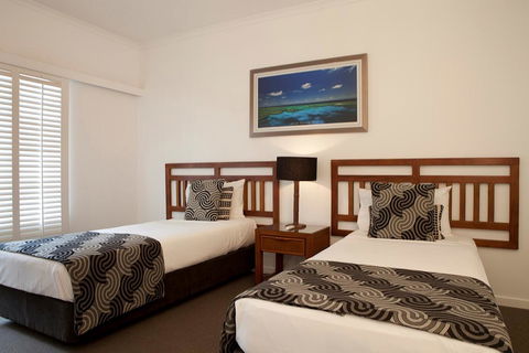 Bell Street Apartments, Australia - VIC Tourism 2