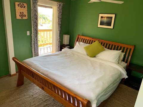 Bellingen Treehouse - VIC Tourism 0