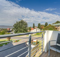 Beloka Close - Modern spacious and pet friendly accommodation - VIC Tourism