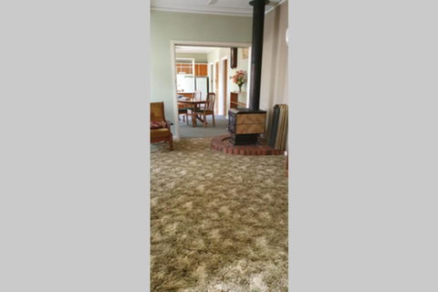 Betty's Place - VIC Tourism 3