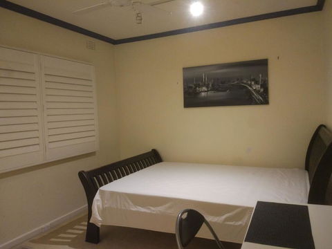 Big Room 12km To City Near Boxhill, Melbourne - VIC Tourism 0