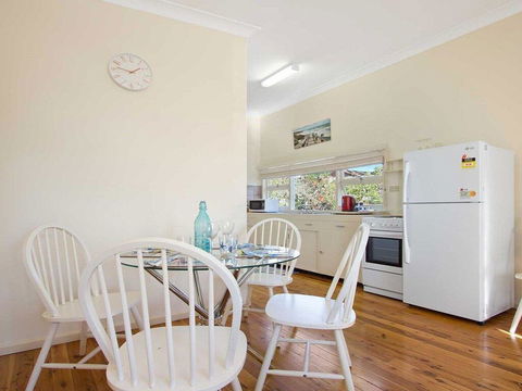 BiJ's On The Beach - 200 Metres To The Water - VIC Tourism 1